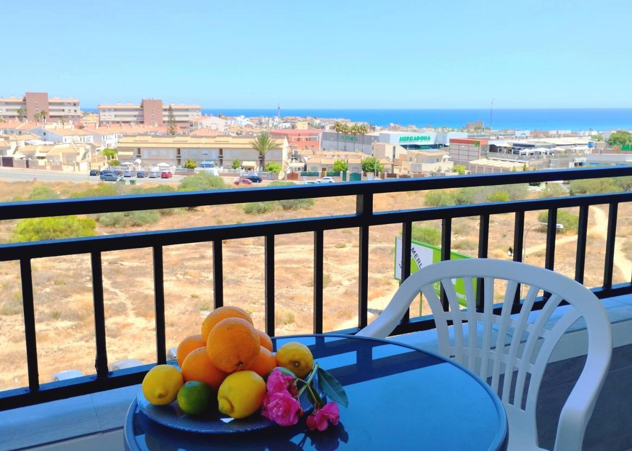 Studio With Terrace And Pool Torrevieja Exterior photo